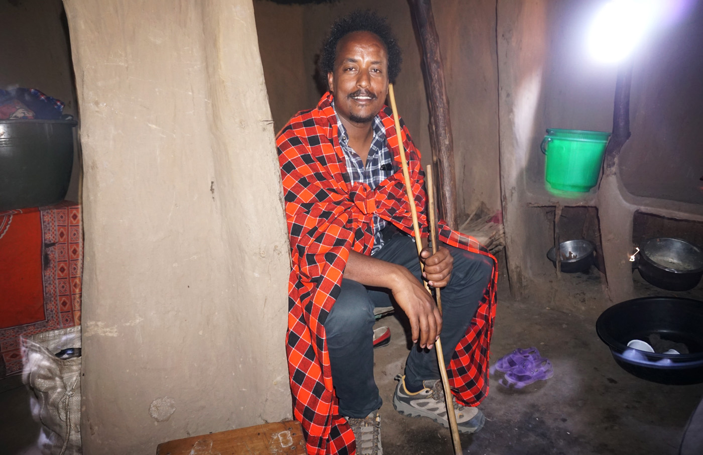 Friendly moments with the Maasai in their Bomas (Ololaimutia village, Kenya)